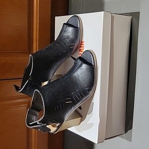 New in Box: Wild Pair Coronita Peep Toe